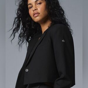 Alo Yoga First Class Cropped Blazer